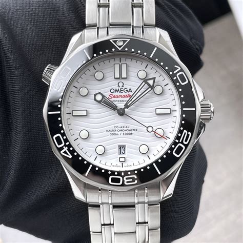 seamaster 300 white dial